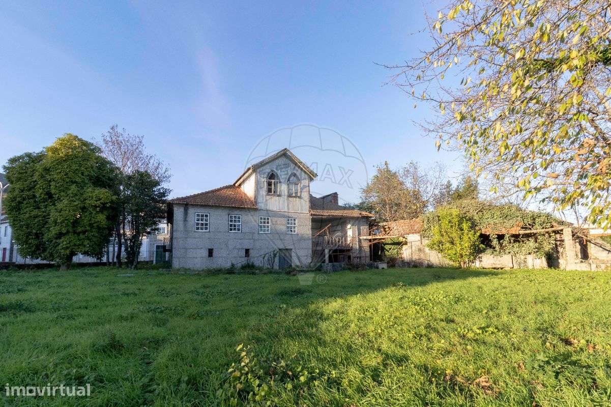 Moradia T5 para venda - Grande imagem: 2/5