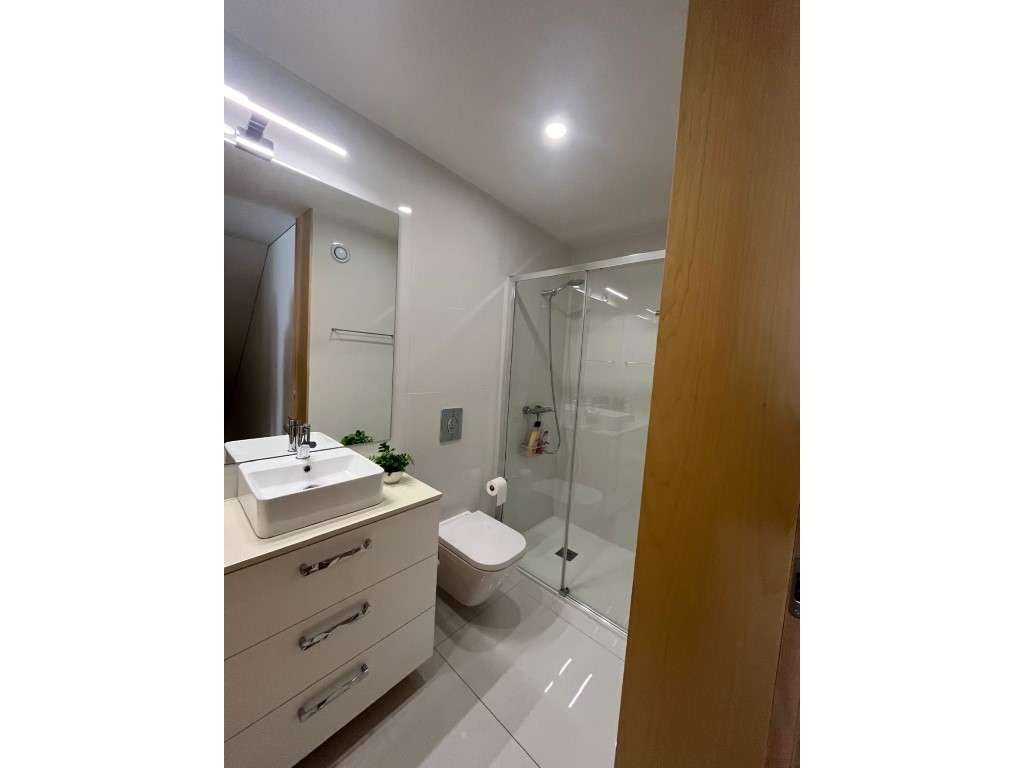 Excelente Apartamento T3 DUPLEX - Como Novo - AVES -* Oferta Escrit...-32