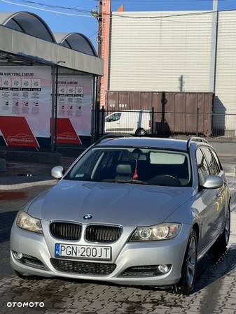 BMW Seria 3 320d DPF - 3