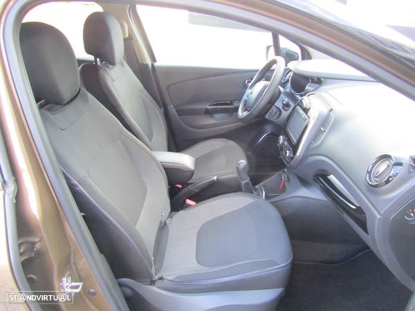 Renault Captur 1.5 dCi Exclusive - 26