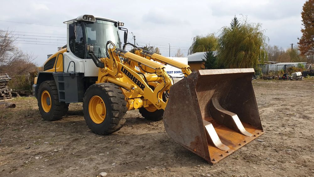 Liebherr L524 2009
