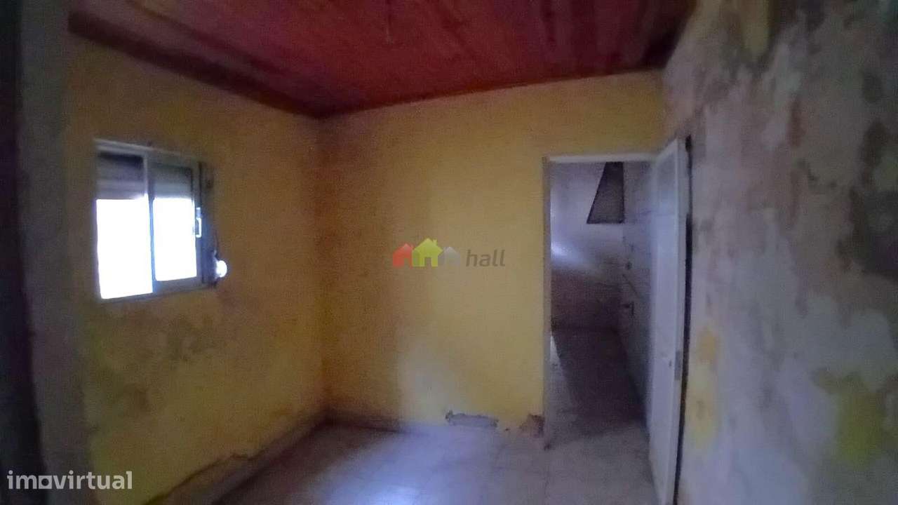 Moradia T4 térrea com anexos na Varzinha - Setúbal-13