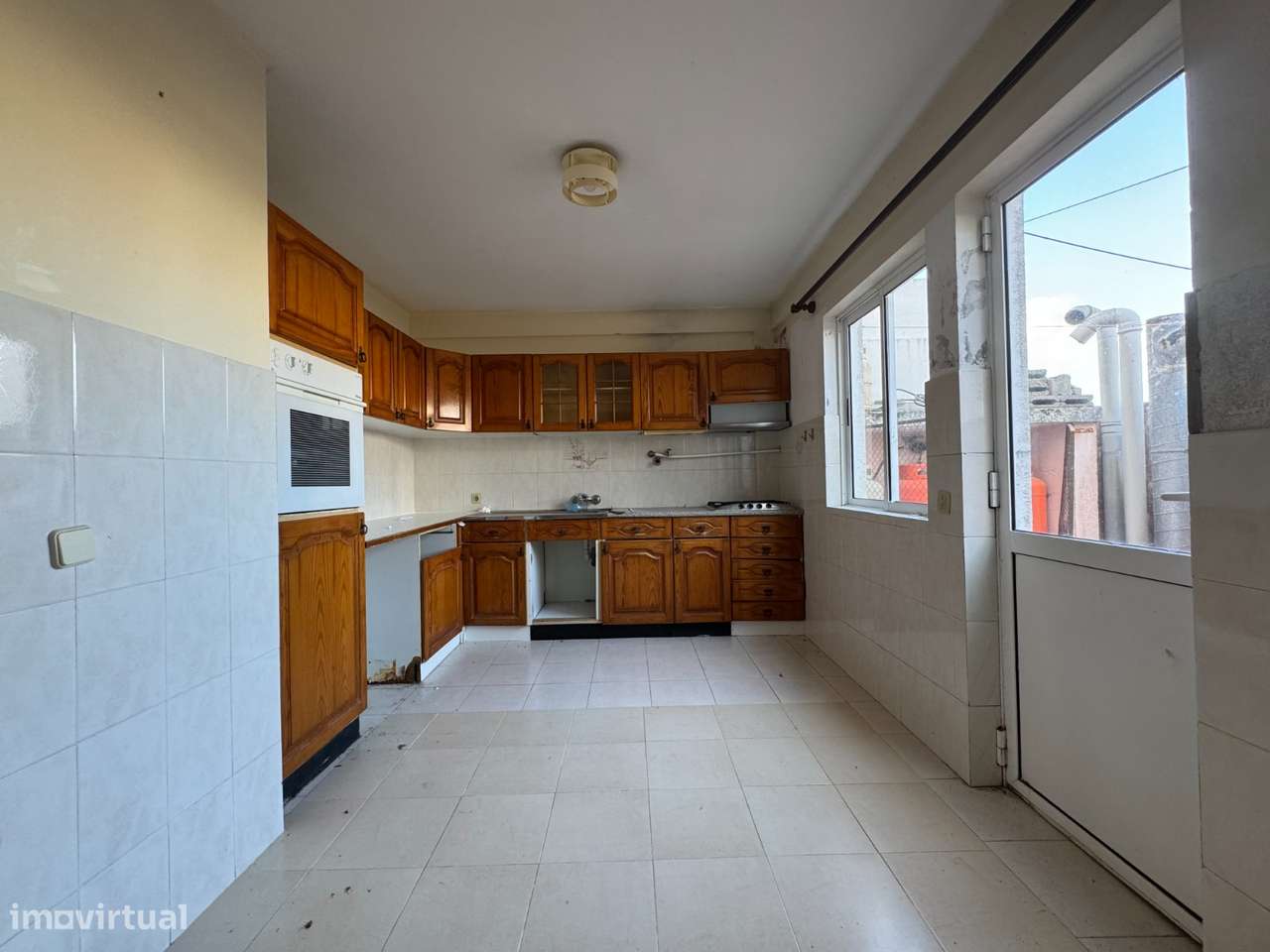 Building em, Ponta Delgada REF:001_220523-6