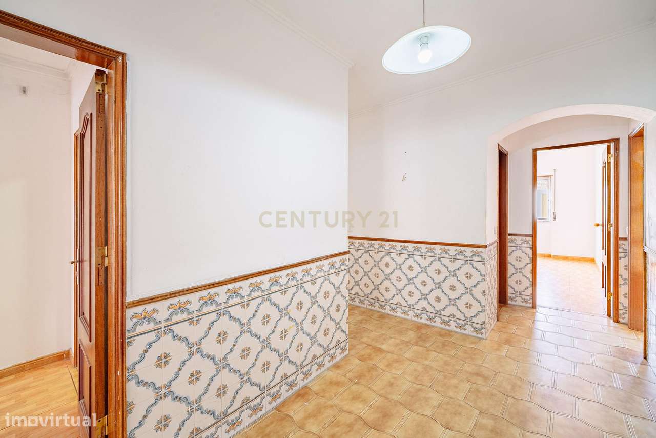 Apartamento T3 com Vista Rio Arrentela-12