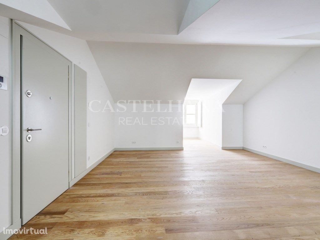 Apartamento T0 situado junto à Praça do Comércio, Lisboa