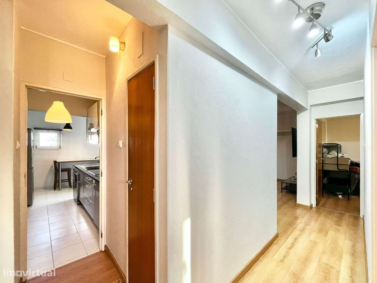 T3 - Equipado / Mobilado - Vale da Amoreira - Grande imagem: 5/11