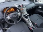 Toyota Auris 2.0 D-4D Premium - 31