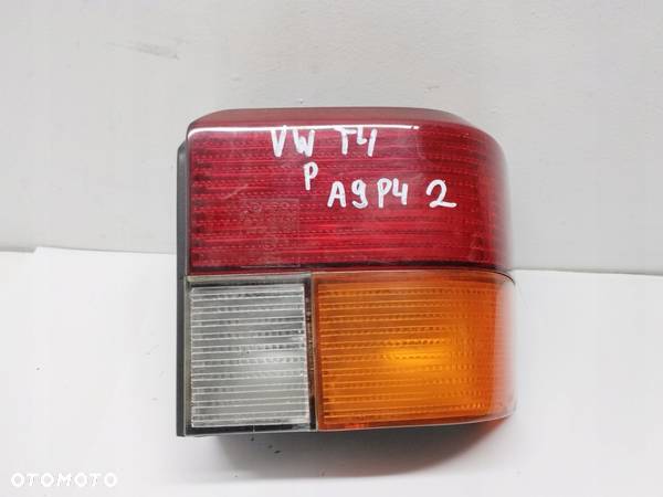 LAMPA TYLNA PRAWA VOLKSWAGEN TRANSPORTER T4 - 1