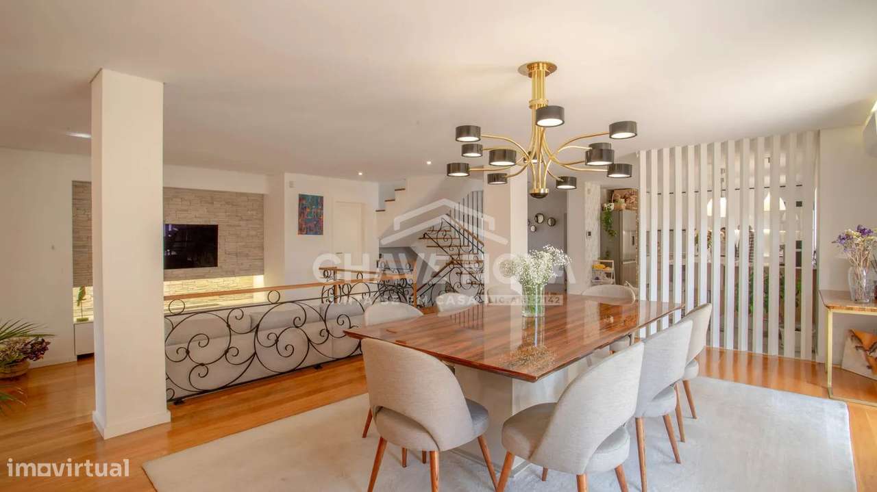 Moradia T4 com Vista Mar em São Félix da Marinha-12