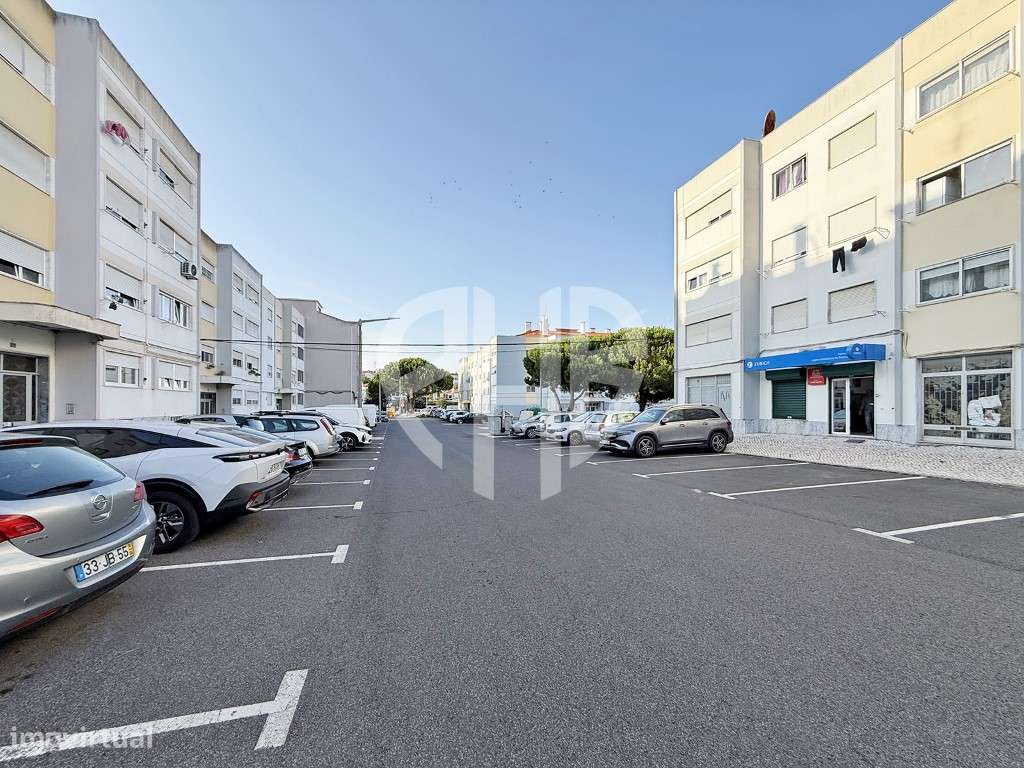 Apartamento T3 com 127 m² | Arrecadação nas Águas Furtadas | Massamá-39