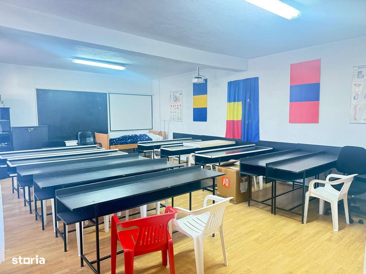 Cladire spatii birouri, P+1, 8 camere+dependinte, Targoviste, micro 5-13