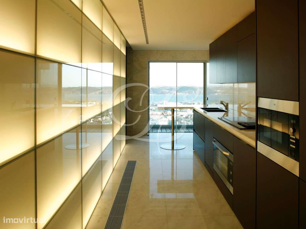Apartamento T4 c/ Vista para o Rio Tejo | Empreendimento Sky Restelo-5