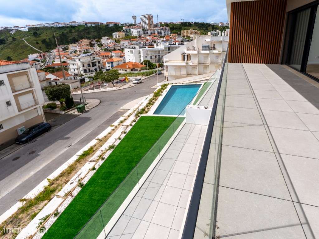 Apartamento T2 na Nazaré - Vista Mar com piscina e garagem-5