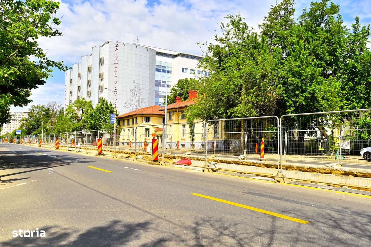 Vanzare 2 camere Bararabia 28 Arena Nationala Baba Novac Piata Muncii
