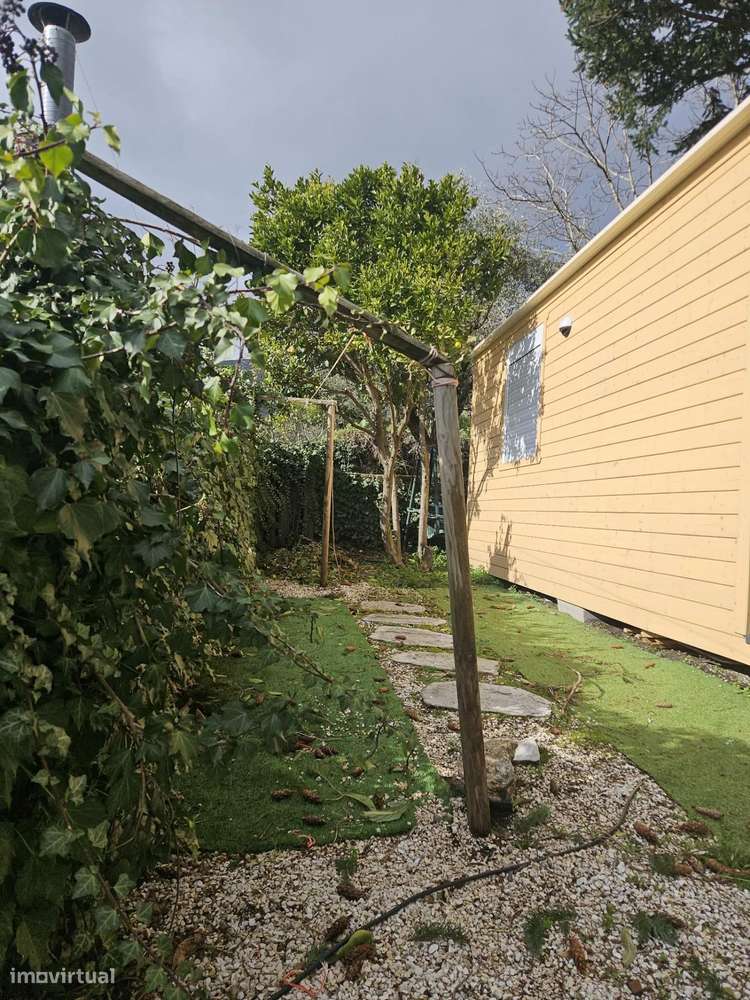 Edifício Junto ao polo das engenharias na covilhã - Grande imagem: 5/34