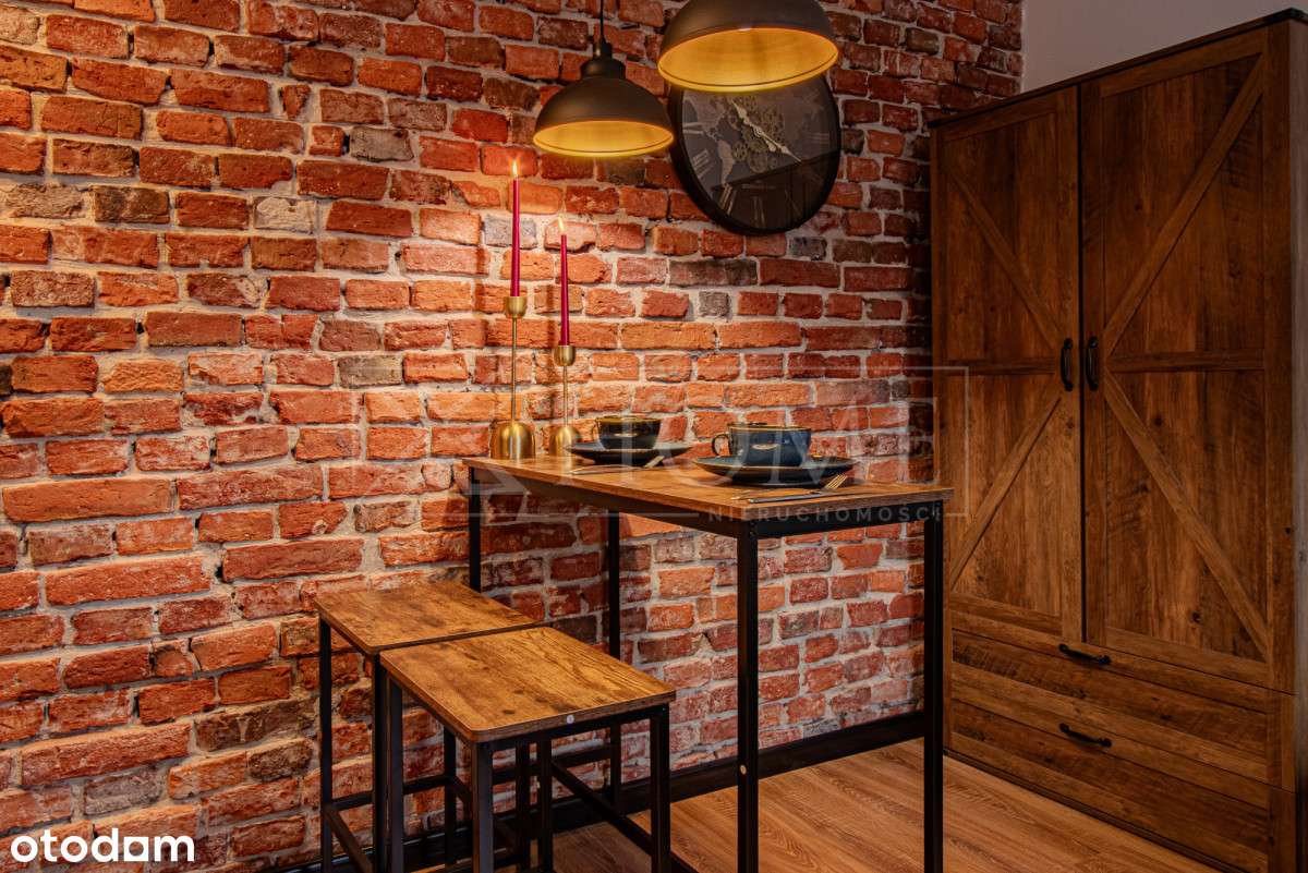 Wyjątkowa kawalerka w stylu loftowym-1
