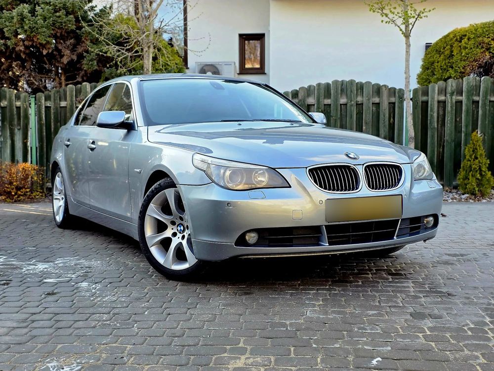 BMW 5 Series E60/E61 2004