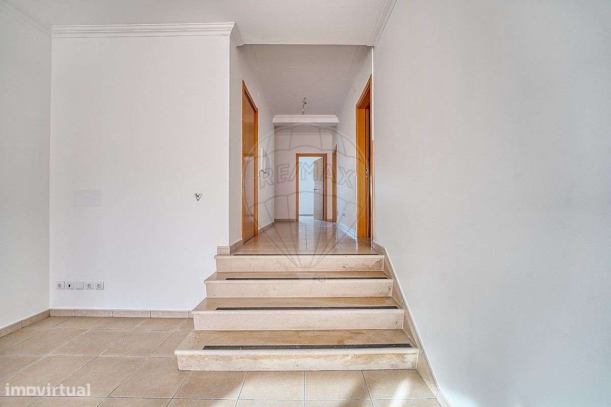 Apartamento T2 para arrendamento - Grande imagem: 3/16