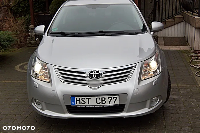 Toyota Avensis 1.8 Active - 3