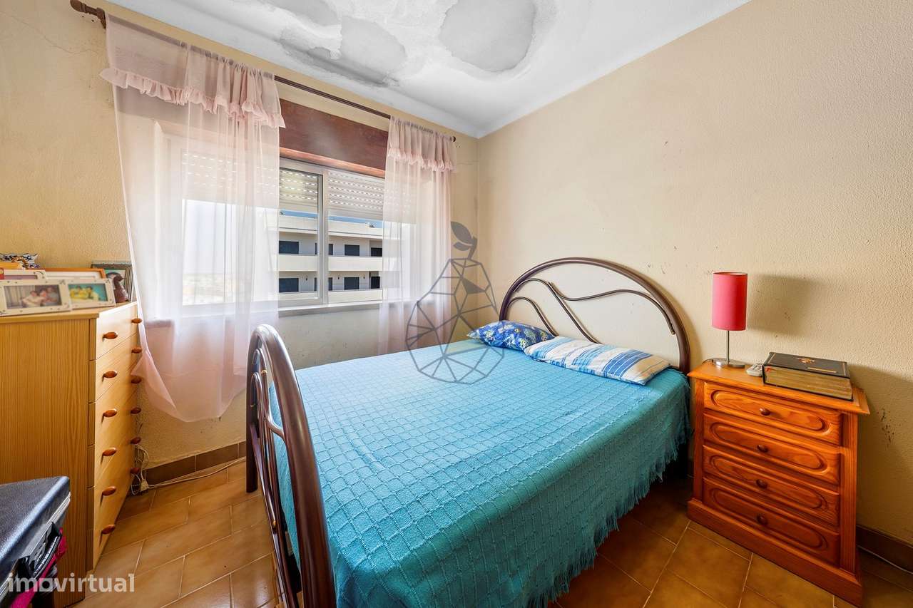 Apartamento T3 com exposição solar nascente /sul em Portimão-17