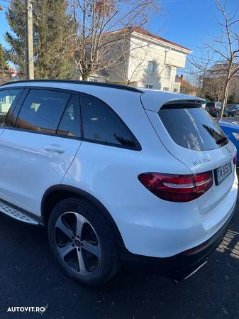 Mercedes-Benz GLC 250 4MATIC - 4