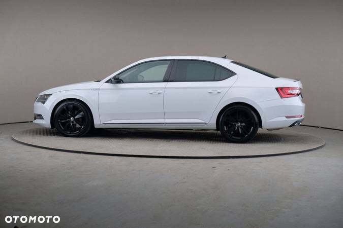 Skoda Superb 2.0 TDI Sportline DSG - 4