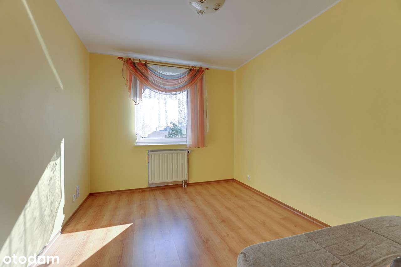 Duże dwa pokoje z możliwością zrobienia trzech-8