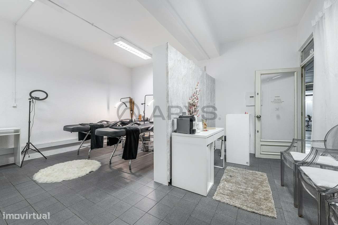 6 LOJAS NO SHOPPING SANTA CRUZ - BRAGA - Grande imagem: 4/25