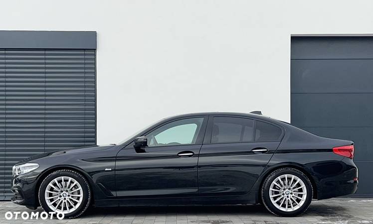 BMW Seria 5 530i xDrive Sport Line sport - 3