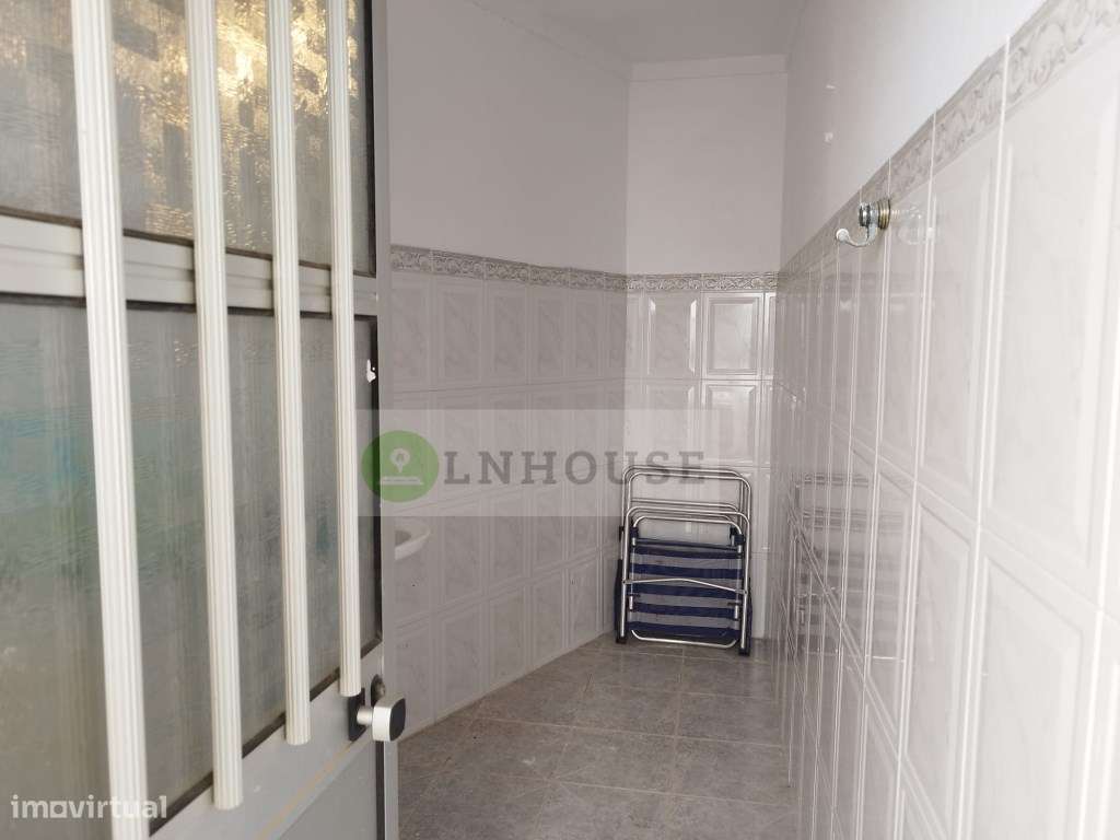 Moradia T2+2 com quintal e terraço, Azinhal-40