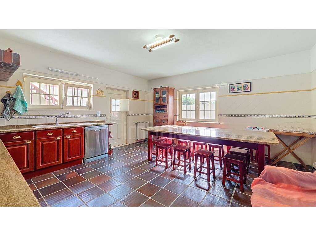 Moradia T4 isolada, usada, Encarnação - Mafra-40