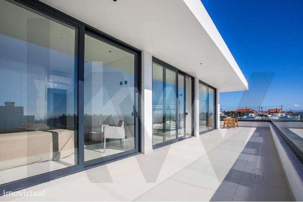 Moradia de luxo em open space na Ericeira com vista mar.-12