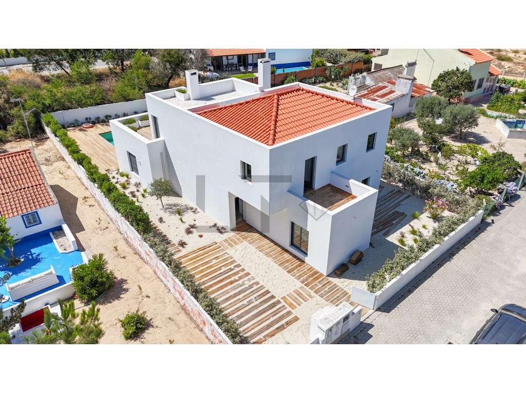 Moradia de Luxo com Piscina para Venda na Comporta-17