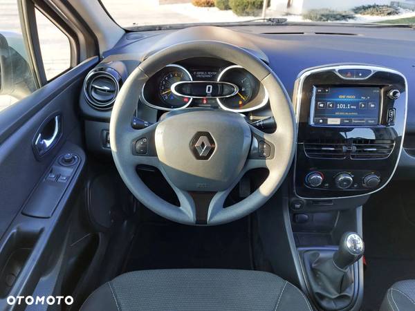 Renault Clio 1.2 16V 75 TomTom Edition - 32