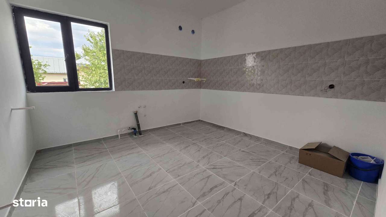 Casa de Vanzare în Holboca,  jud Iasi. - Imagine principală: 5/9