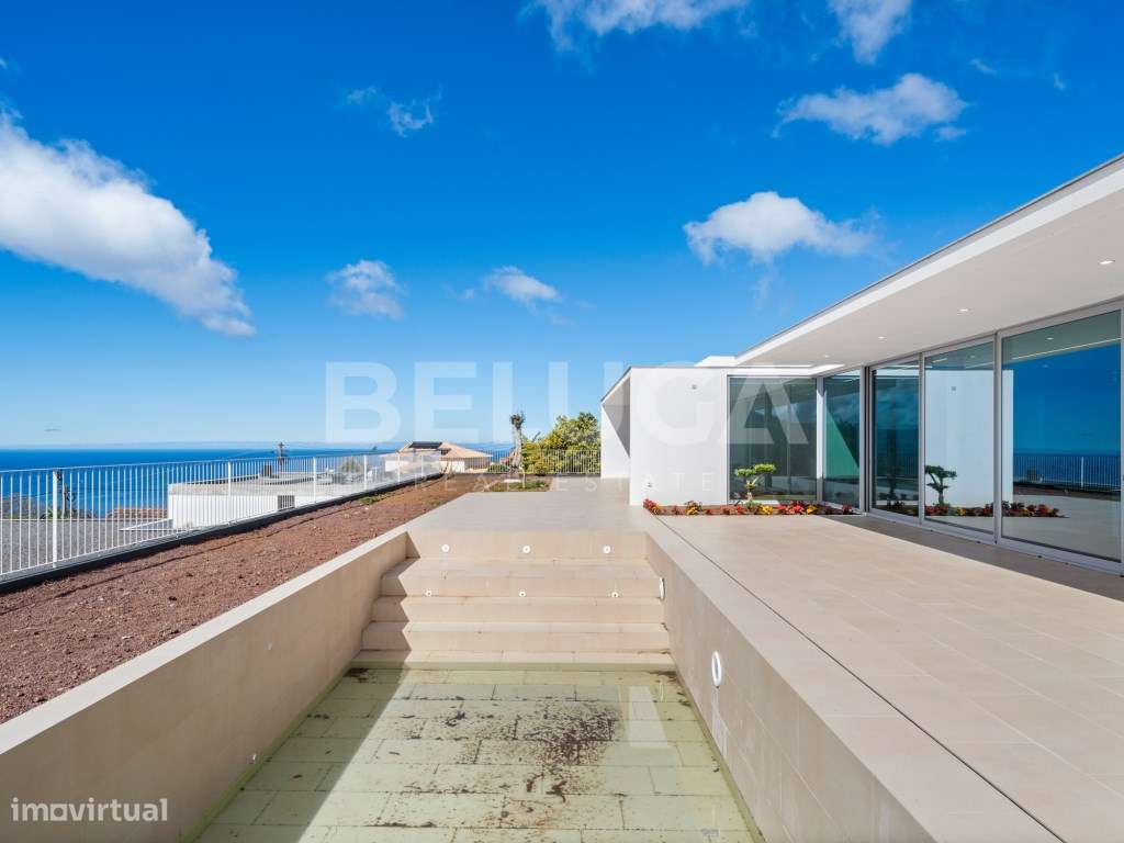 MORADIA T3+1 MINIMALISTA || ESTREITO DA CALHETA-6