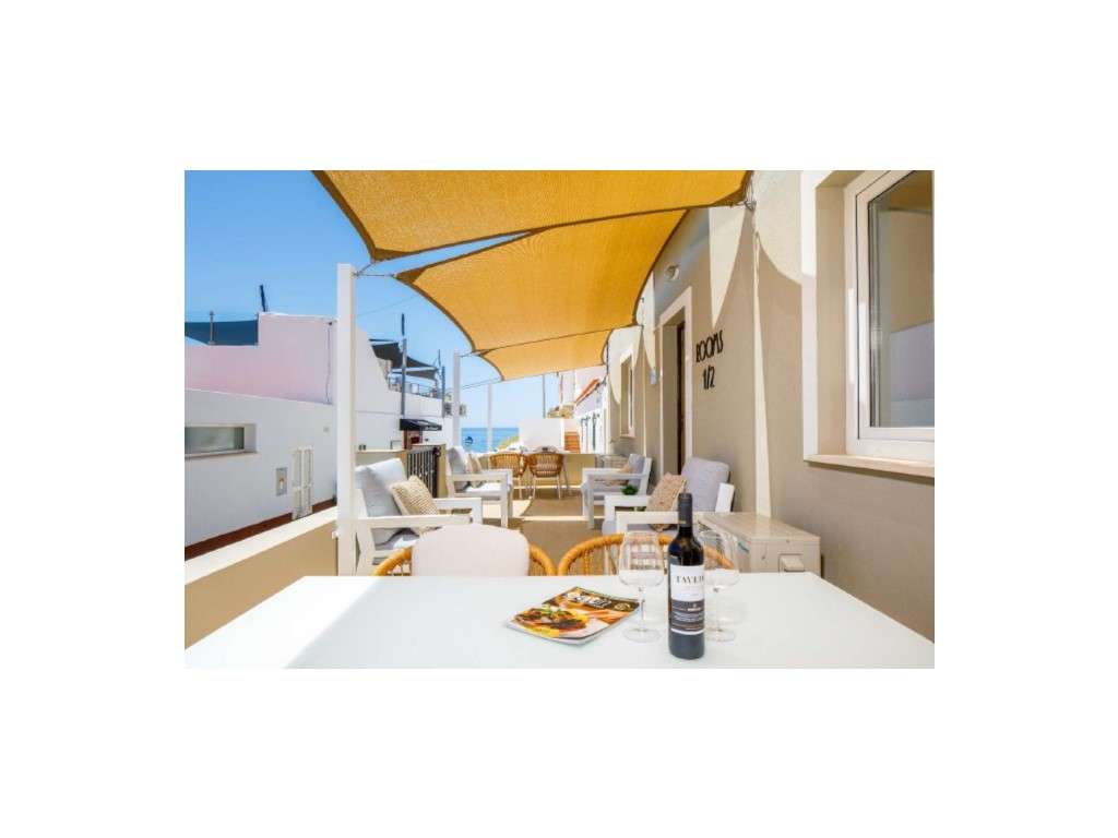 Prédio em Propriedade Total com 4 Frações T0 | Carvoeiro | Alojamen... - Grande imagem: 4/7