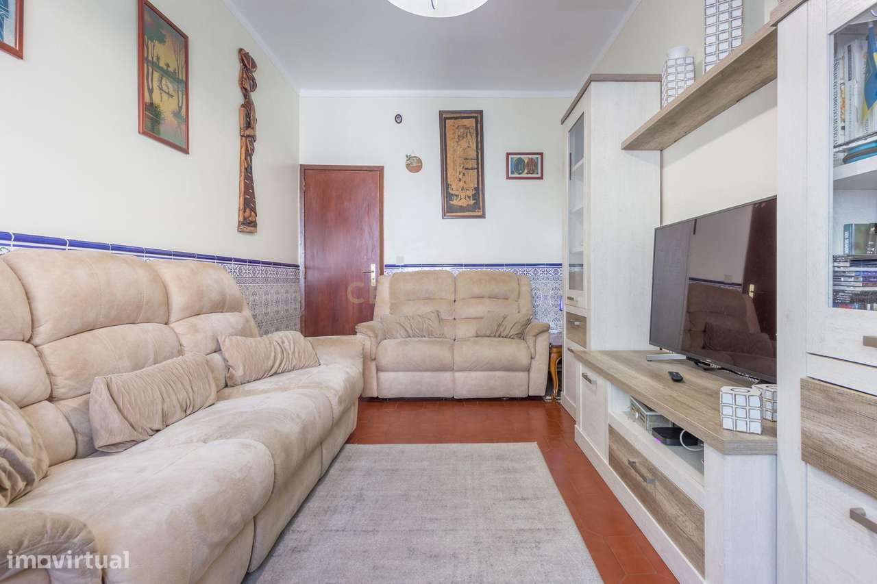 Apartamento Renovado T3 em Barreiro - Excelente Localização - Grande imagem: 3/24