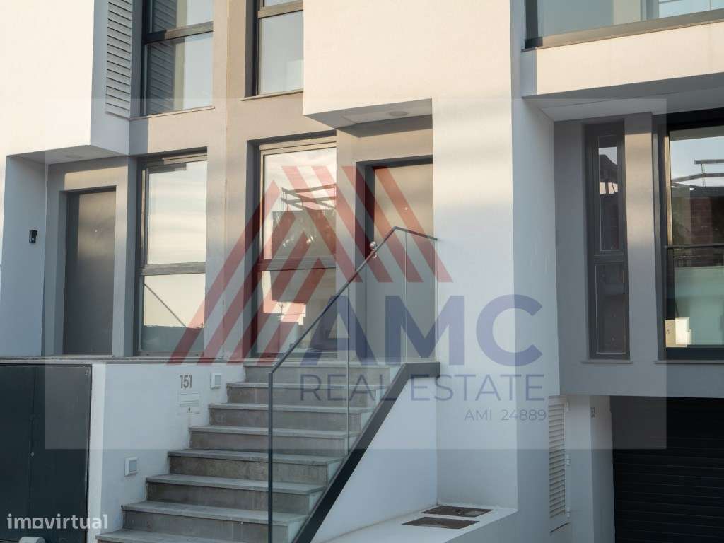 VENDE-SE MORADIA T3 NOVA COM PISCINA PRIVATIVA E GARAGEM-9