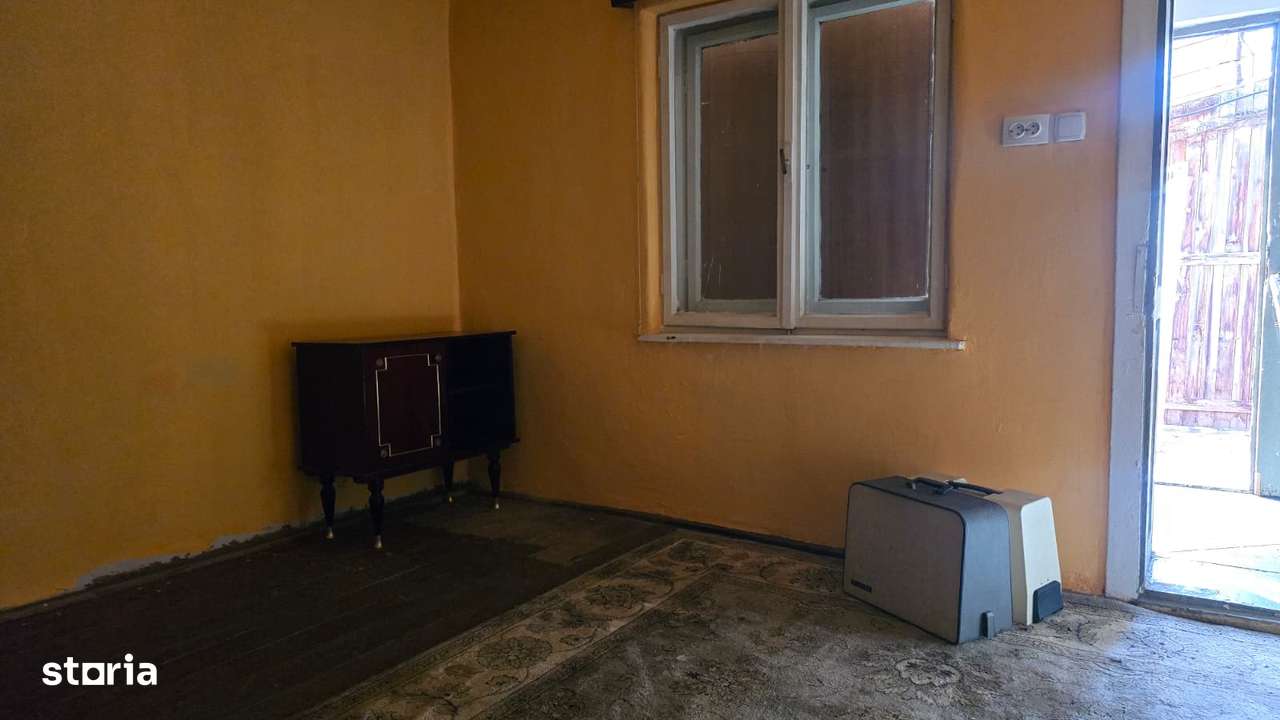 Casa de vanzare in Branisca-12