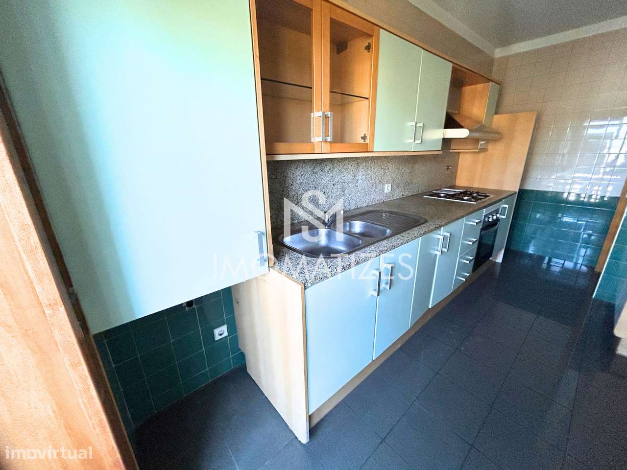 Apartamento T2 com Garagem – Nogueira da Maia-8