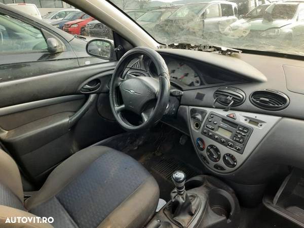 Dezmembrez Ford Focus 1 - 4