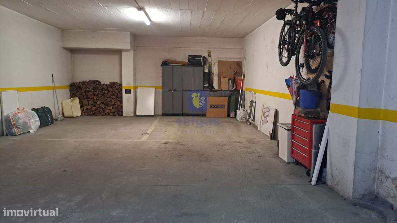 Apartamento T3 com garagem na Baixa da Banheira-26