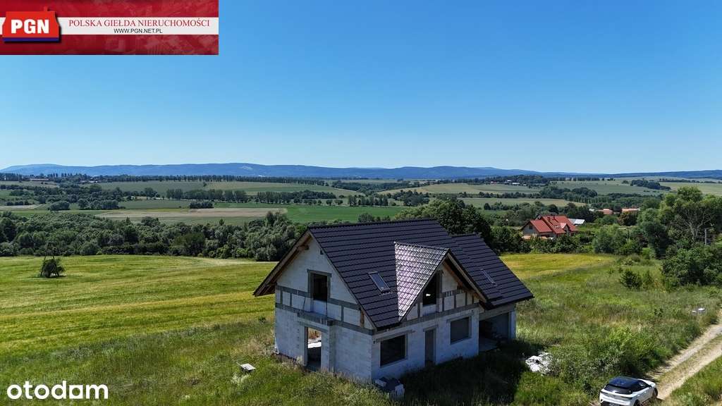 Dom na wzgórzu z panoramicznym widokiem na okolicę-4