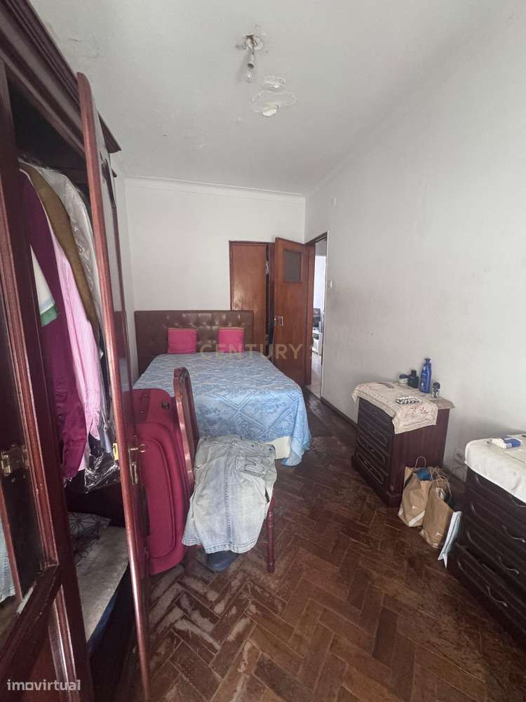 Apartamento T2 para remodelar – Ideal para investidores - Grande imagem: 5/12