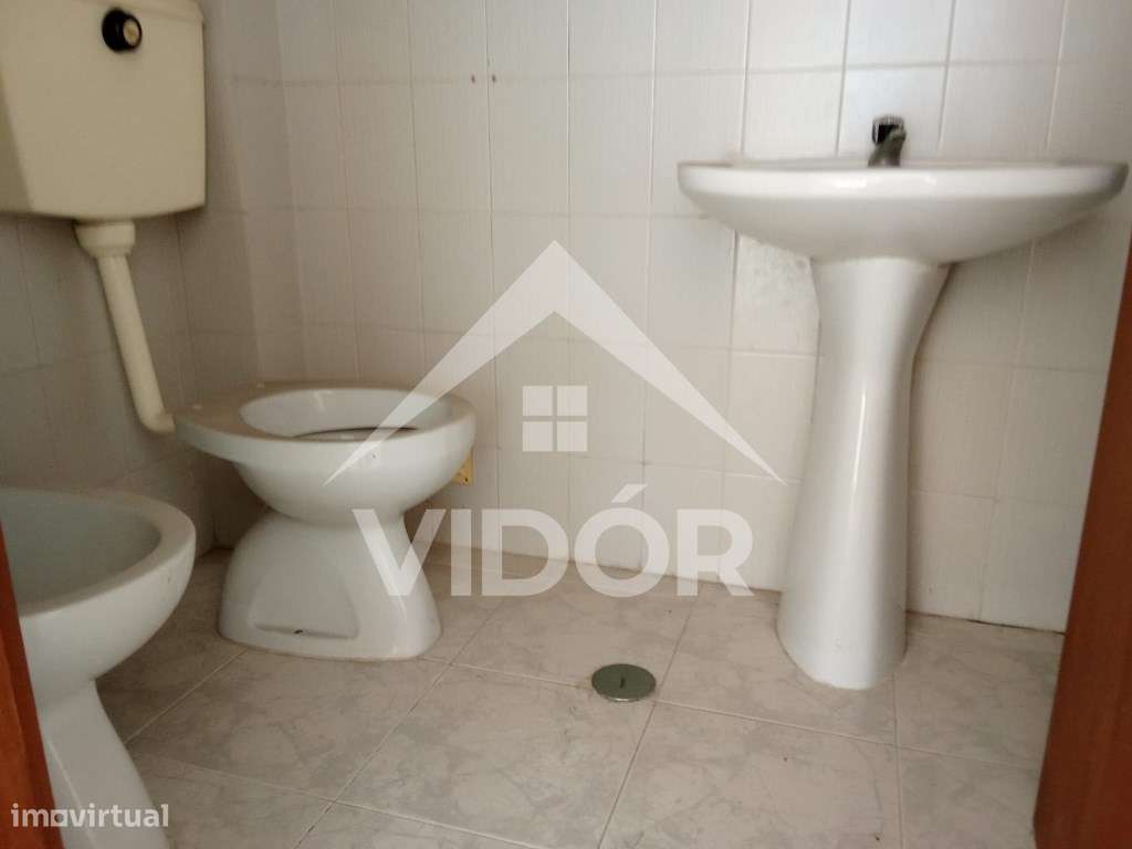 Loja com 31m2 no Mercado Municipal da Baixa da Banheira - Grande imagem: 5/6