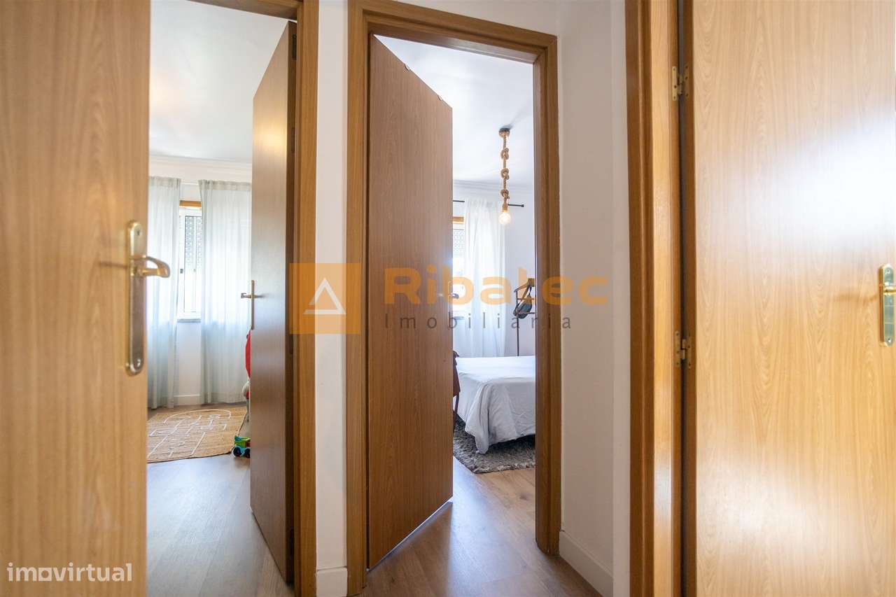 Apartamento T3 no Monte da Caparica-18