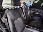 Ford S-Max 2.2 TDCi Titanium 7L - 38