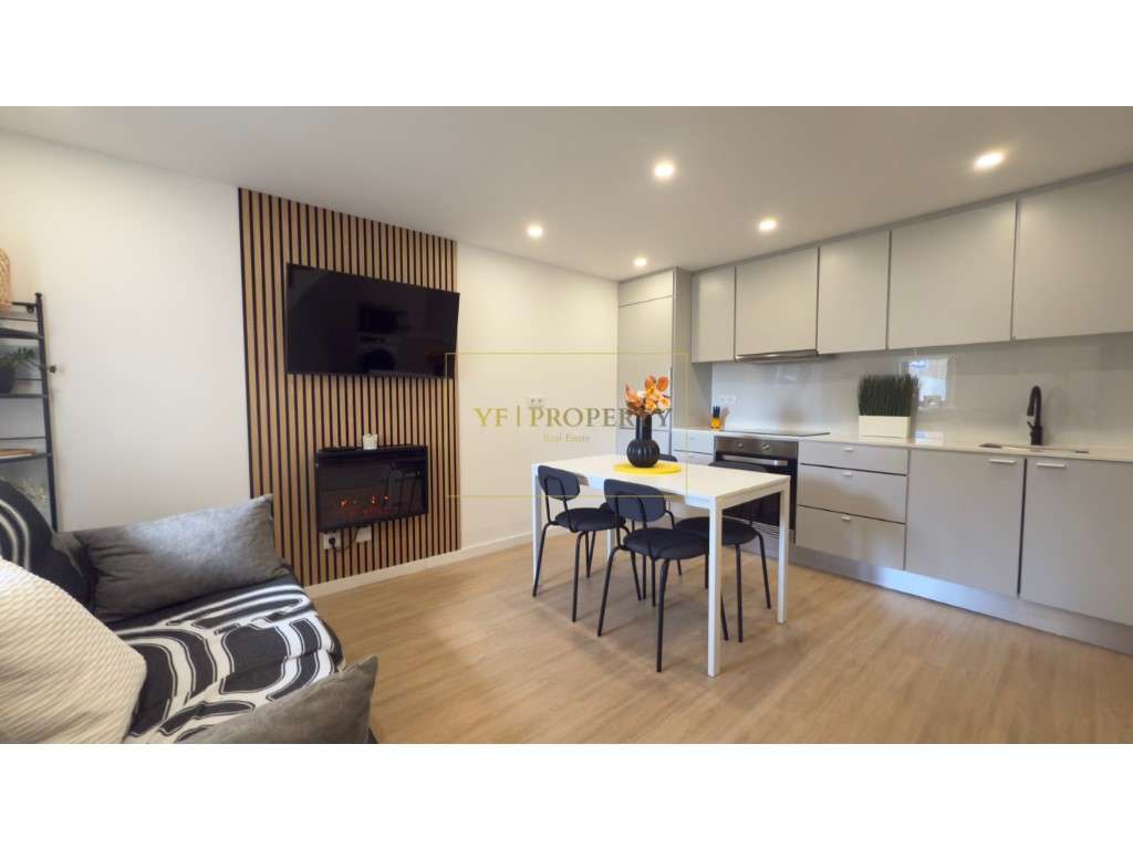 Moradia T1 na Rua Monte Cativo, Porto. - Grande imagem: 1/17