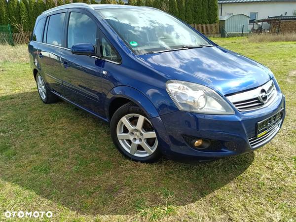 Opel Zafira 1.8 Cosmo - 2